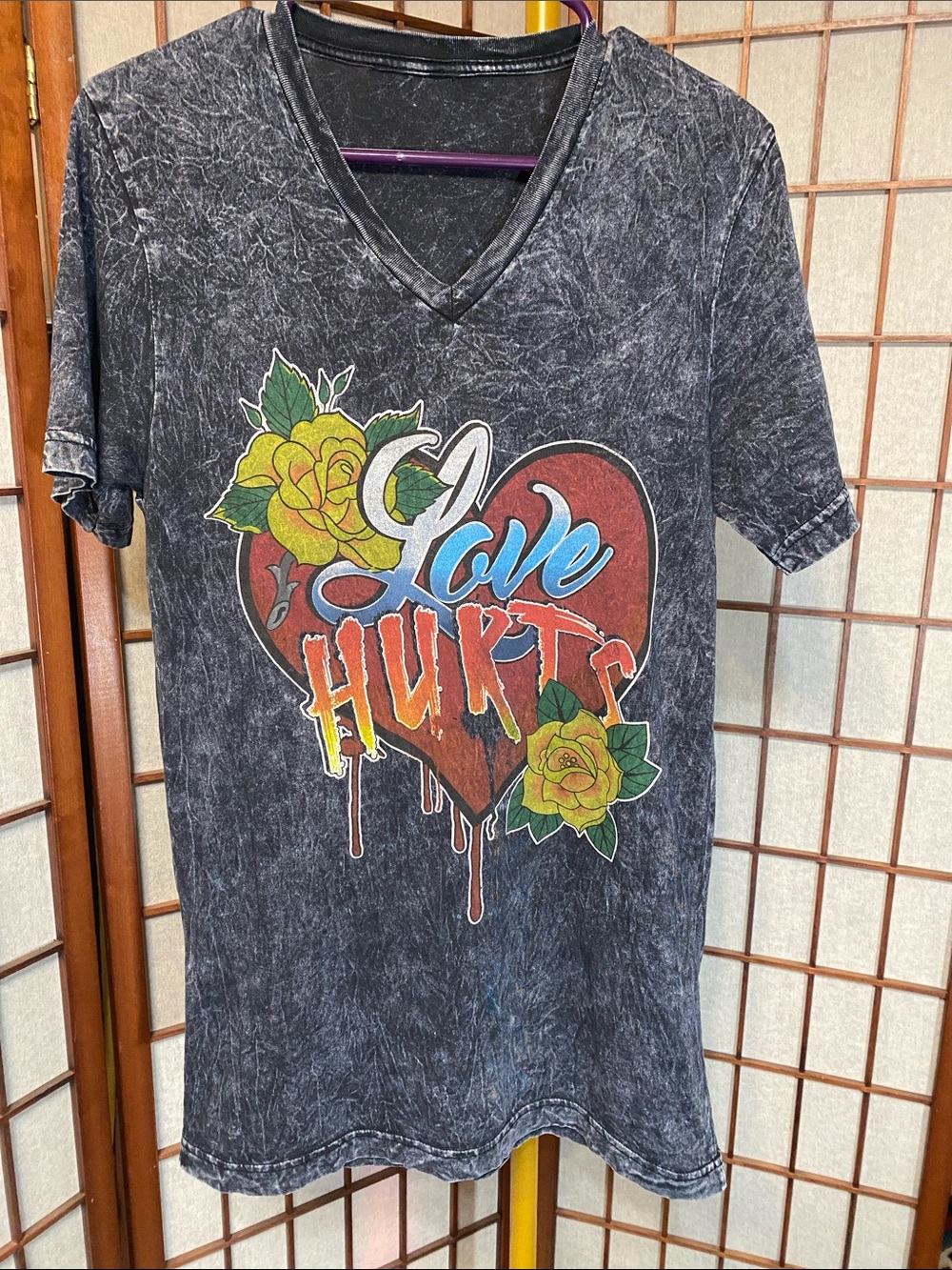 Love Hurts V-Neck Tee - Picture 6 of 8